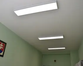 Ceiling and suspended LED luminaires