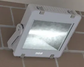 Floodlight for extreme outdoor conditions