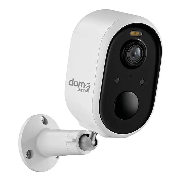 Battery-powered outdoor camera