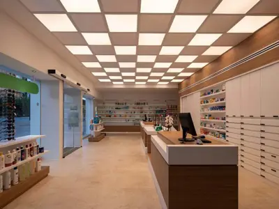 Beghelli lighting at the Alquerias Pharmacy in Granada (Spain)