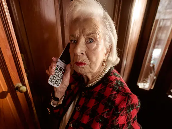 Salvalavita Phone: la libertà non ha età.